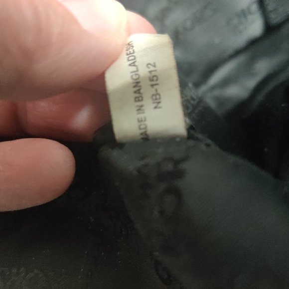 Vintage Michael Kors Black Leather Purse. Multiple Pockets. Sturdy Stitching. - Picture 7 of 10